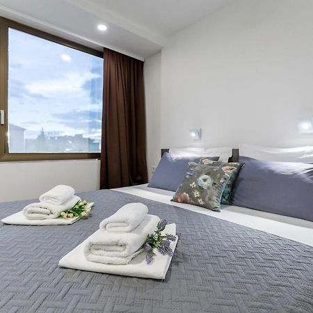 Apinelo Tower Rooms Split Exterior photo