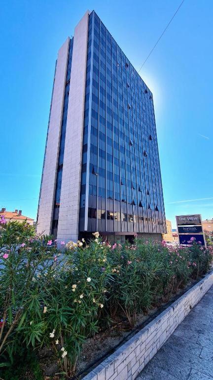 Apinelo Tower Rooms Split Exterior photo