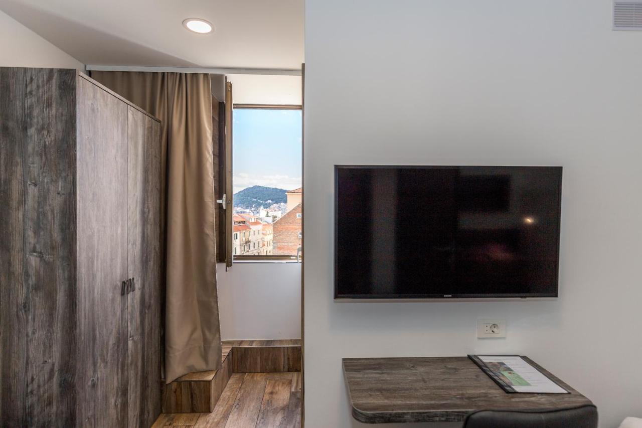 Apinelo Tower Rooms Split Exterior photo